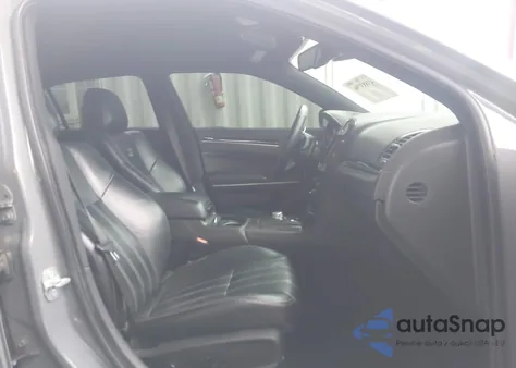 2019 Chrysler 300 300S из США, поврежденный, VIN 2C3CCABGXKH562897